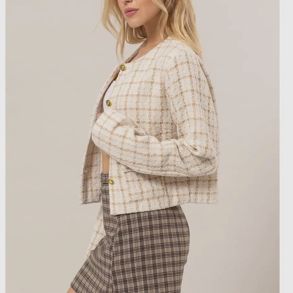 Fabulous Gold Button Plaid Tweed Jacket - Picture 3 of 6